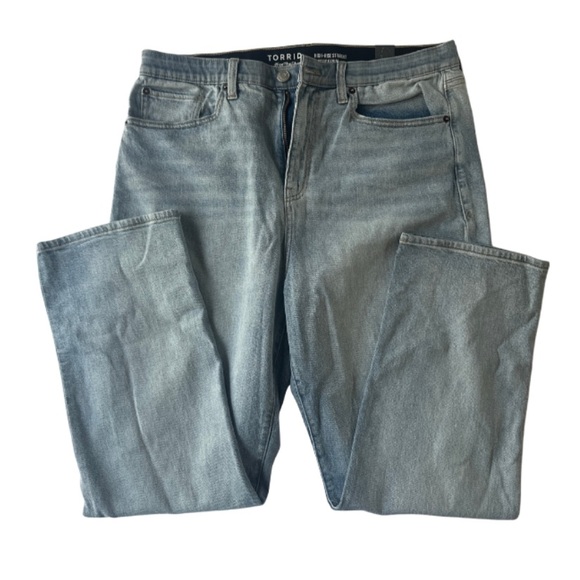 Torrid Light Blue High-Rise Denim Jeans - Picture 3 of 7